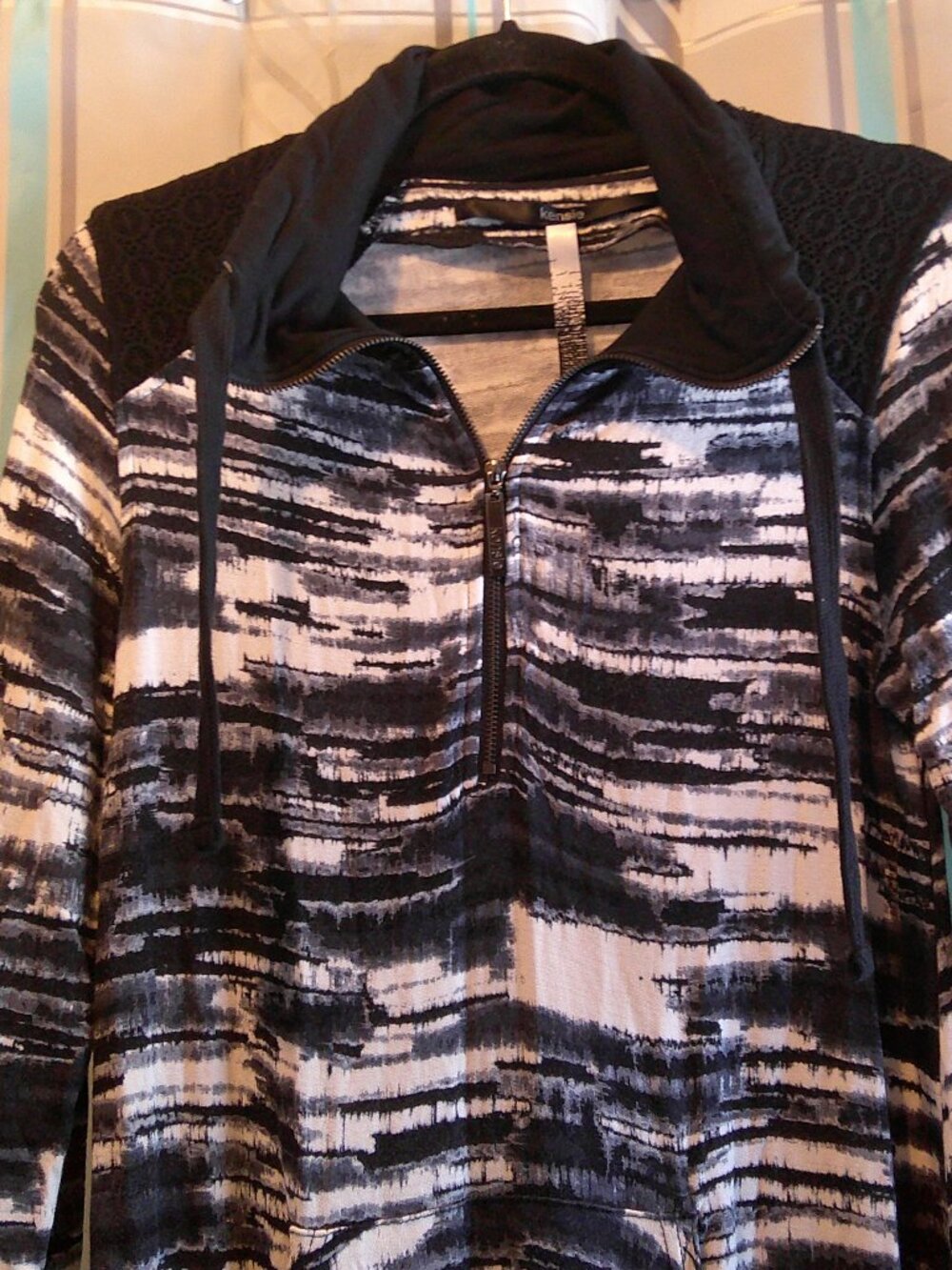 New KENSIE Sporty 1/4 Zip Tie-Dye Kangaroo Pocket Buttery-Soft DRESS Woman S (6)